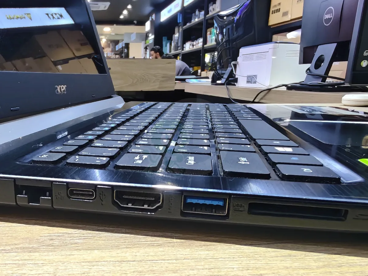 Acer  Core i5 7th Gen / Nvidia 2GB - photo 3