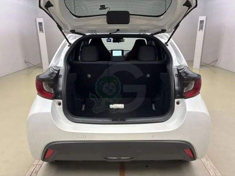 Toyota Yaris - photo 2